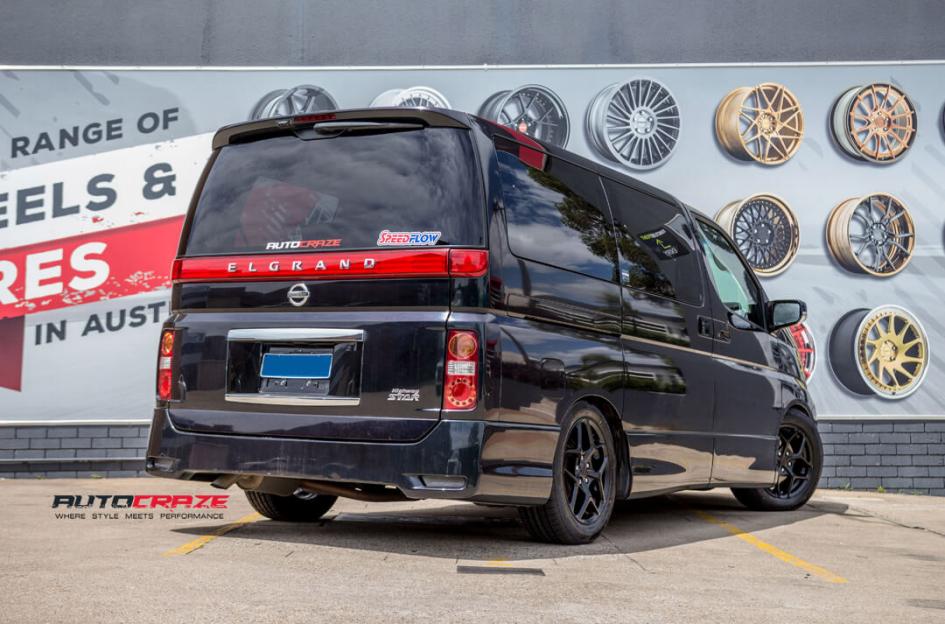 NISSAN ELGRAND DOMINATE MATTE BLACK
